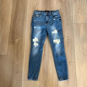 Judy Blue Skinny Fit Mid Rise Distressed Floral Patchwork Jeans Size 9 / 29